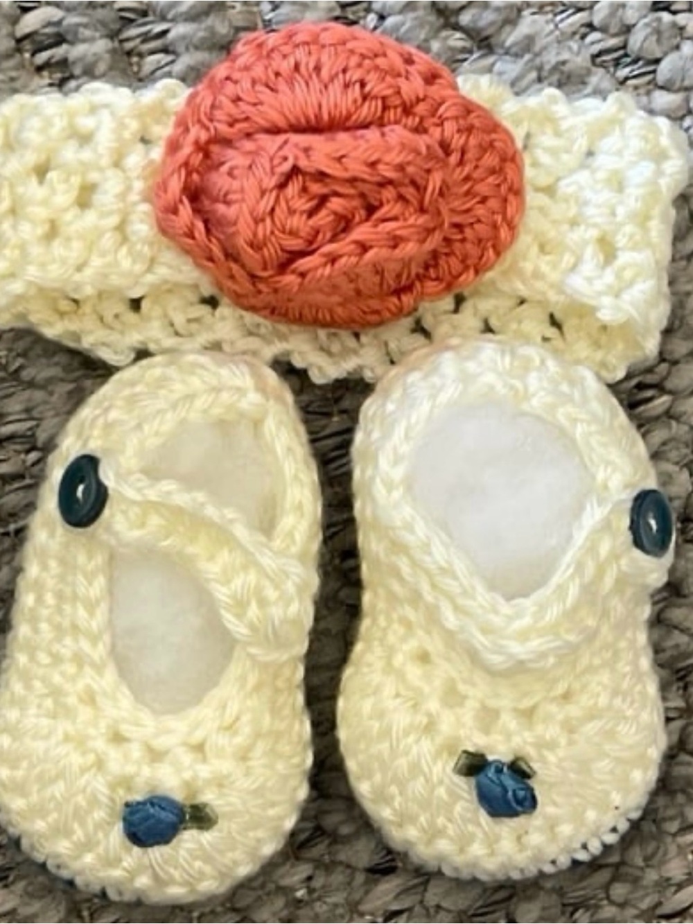 Handmade Cream Crochet Baby Shoes and Headband Set with Coral Flower. 0-3m